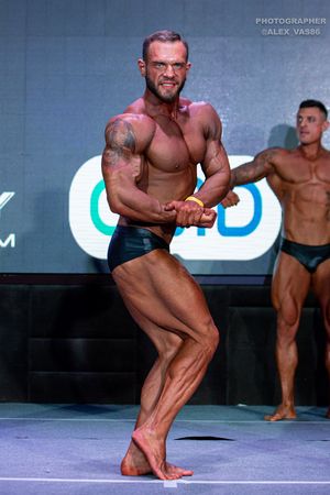 CLASSIC PHYSIQUE НОВИЧКИ
